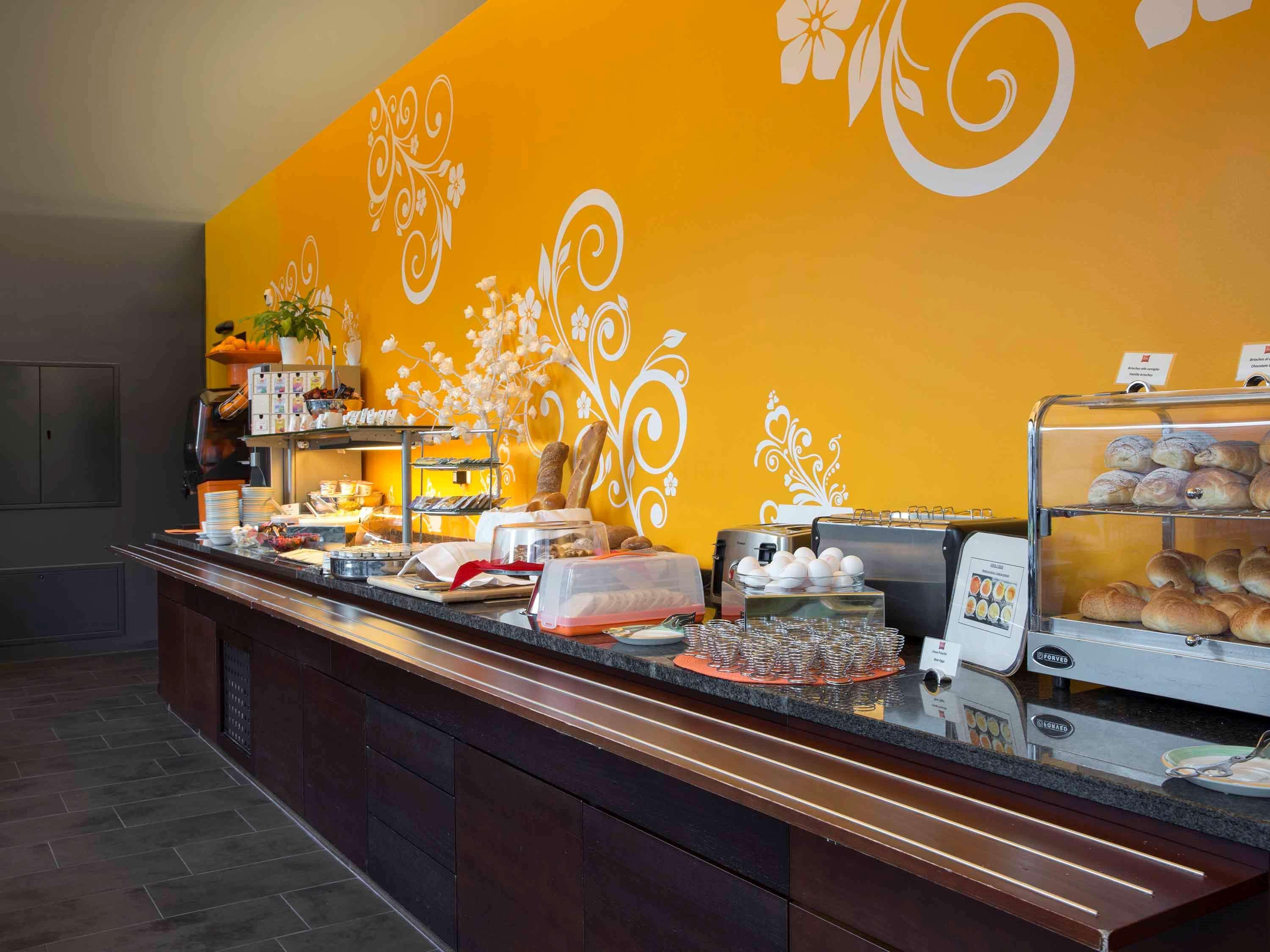 Ibis Locarno Hotel Екстериор снимка