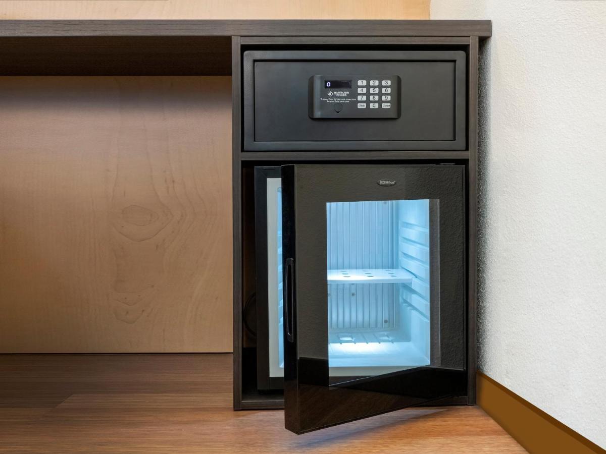Ibis Locarno Hotel Екстериор снимка