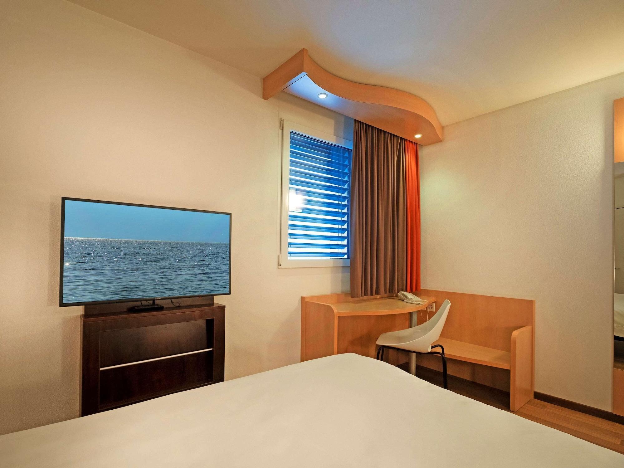 Ibis Locarno Hotel Екстериор снимка